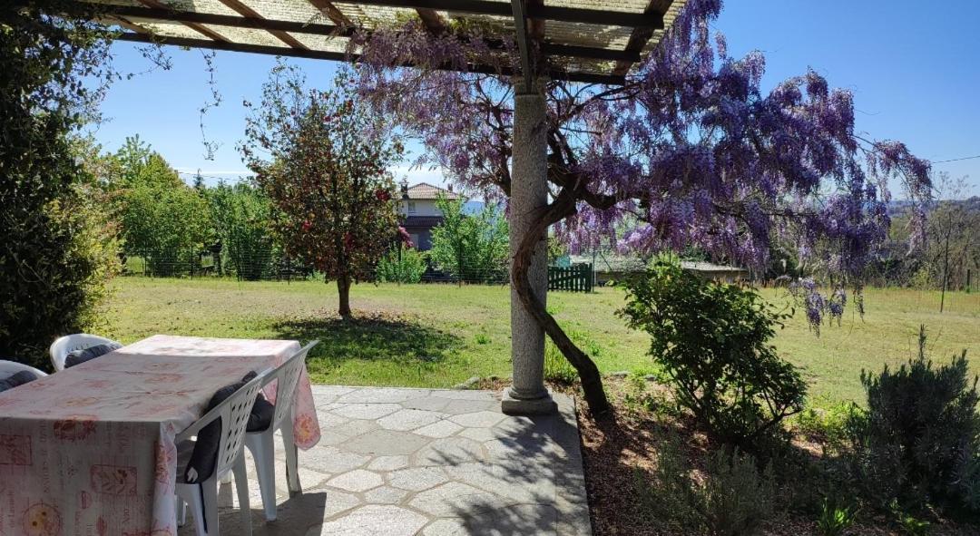 Casale Cadeloro Villa Nebbiuno Szoba fotó